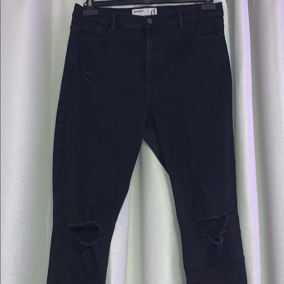 GARAGE BLACK RIPPED JEANS - Picture 1 of 2